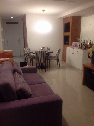 Foto 1 - Alugo apartamento de 3 quartos no Costa Azul